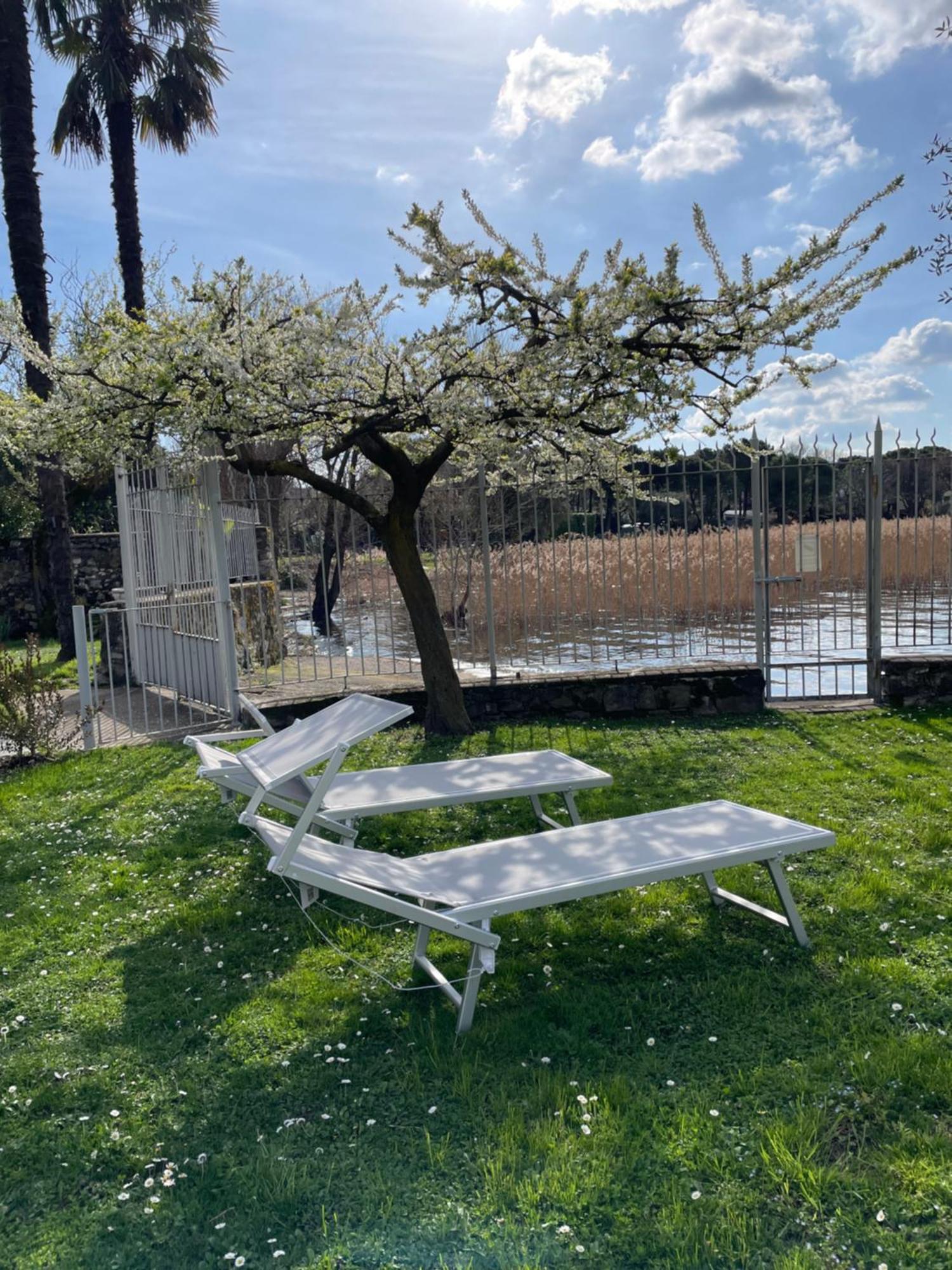 Villa Franca Pilzone Bagian luar foto